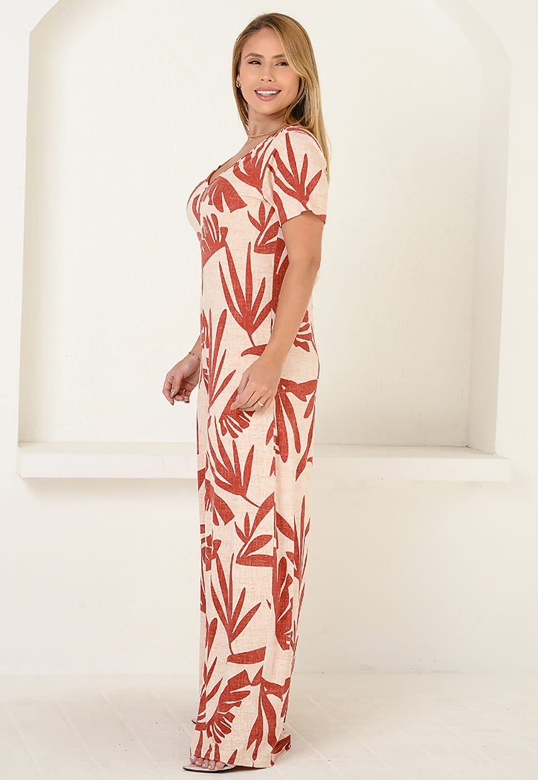 Vista 2 Macacão Pantalona M/C Bolsos BBonnie Esther Estampa Vermelha BBonnie estampado