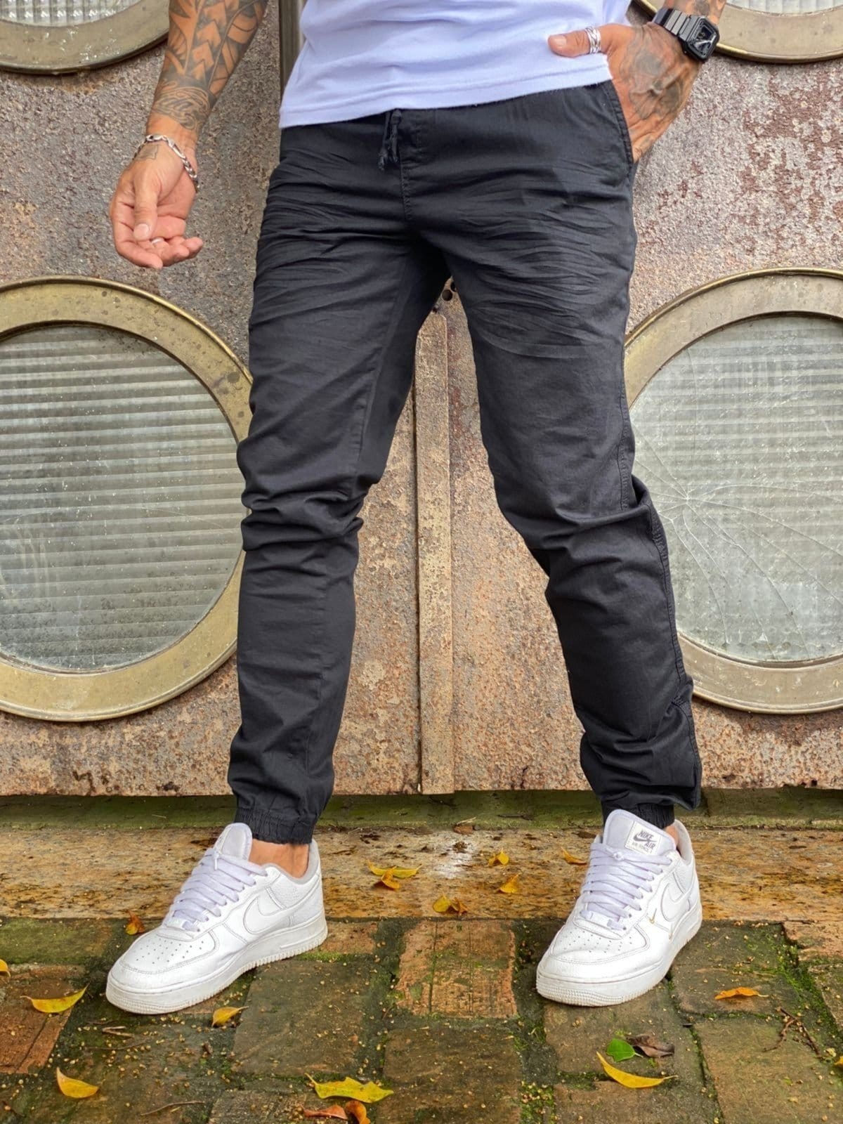 Vista principal Calça Masculina Jogger Sarja Alleppo Jeans Dublin Alleppo Jeans preto