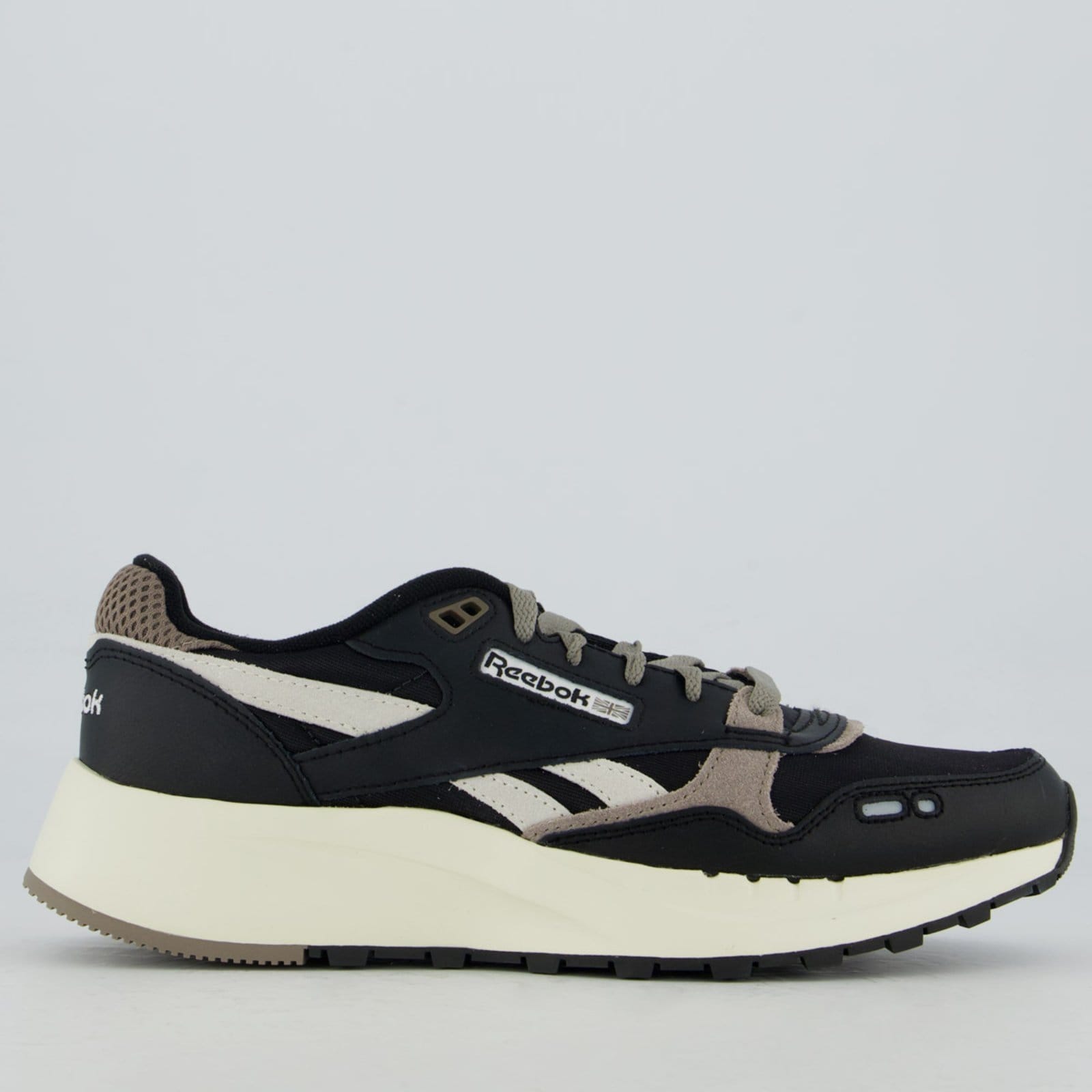 Tênis Reebok Classic 2400