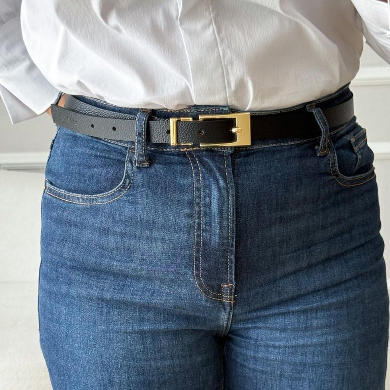 Vista 2 Danny - Cinto Dupla Face Feminino Couro Legítimo Fivela Dourada Damannu Shoes preto