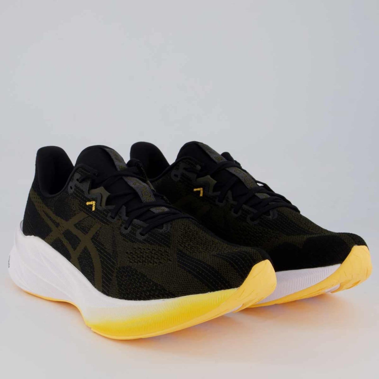 Vista 2 Tênis Asics Dynablast 5 e Preto ASICS verde