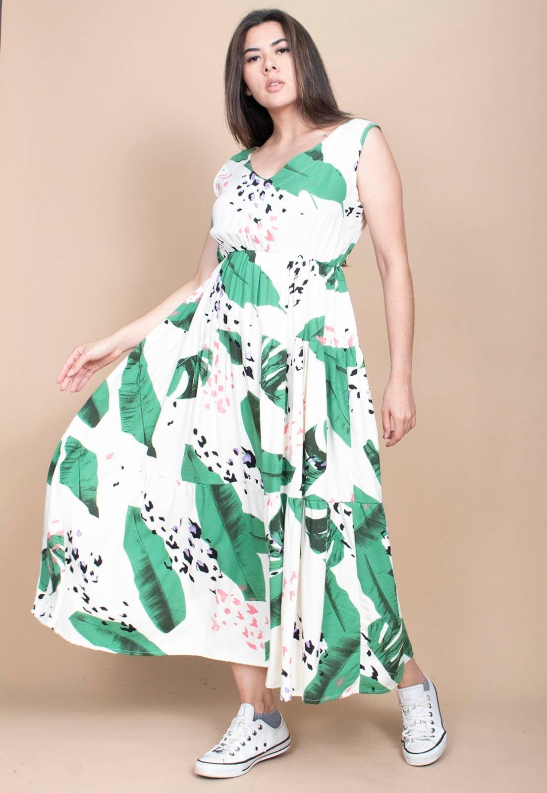 Vista 2 Vestido Cabanafree Regata Longo Peri Viscose Camadas Estampa Folhagem Poética Cabanafree estampado/preto/verde