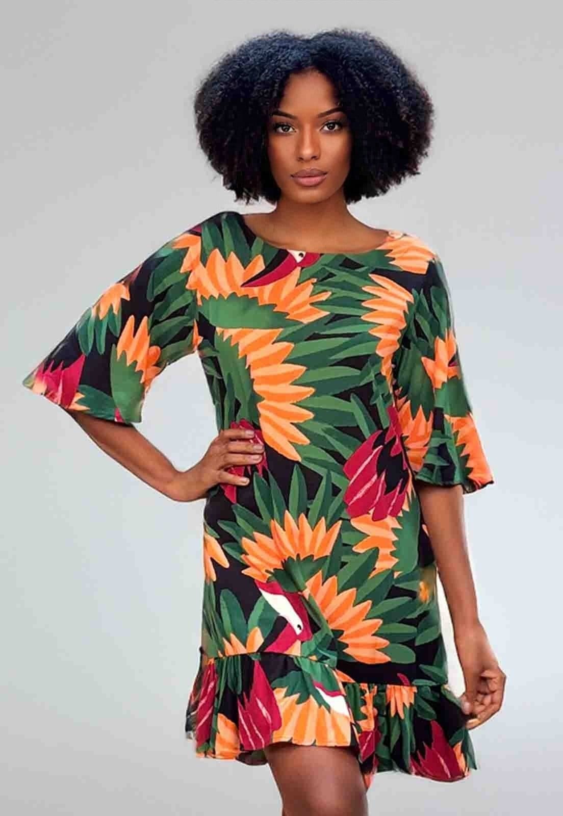 Vista 2 Vestido Curto Amazonia Vital Viscose Estampa Festa dos Tucanos Amazonia Vital amarelo/estampado/verde/vermelho