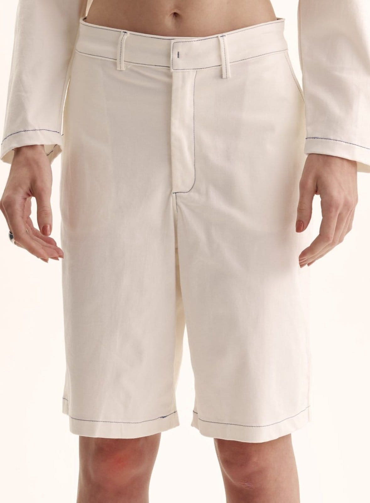 Vista principal Bermuda Feminina Comfort Cós Baixo Triton Triton bege