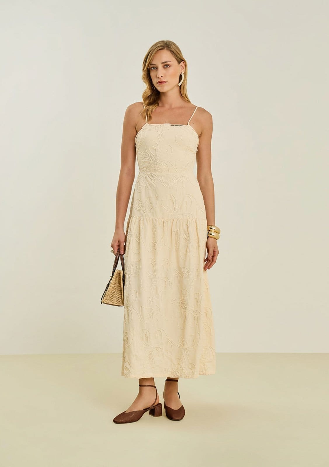 Vista principal Vestido Maria Valentina Ajustado Decote Reto Sem Manga Midi Maria Valentina bege