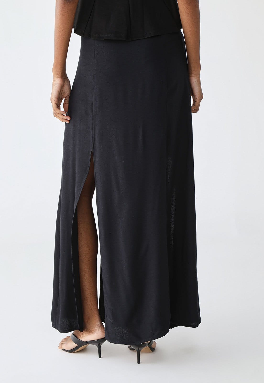 Vista principal Saia Forum Longa Fendas Preta Forum preto