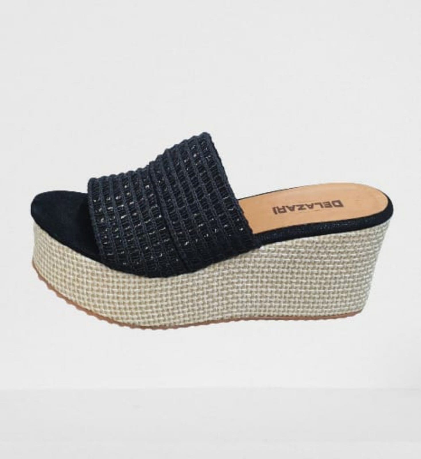 Vista 2 Tamanco Delazari Salto Plataforma Tressê Delazari preto