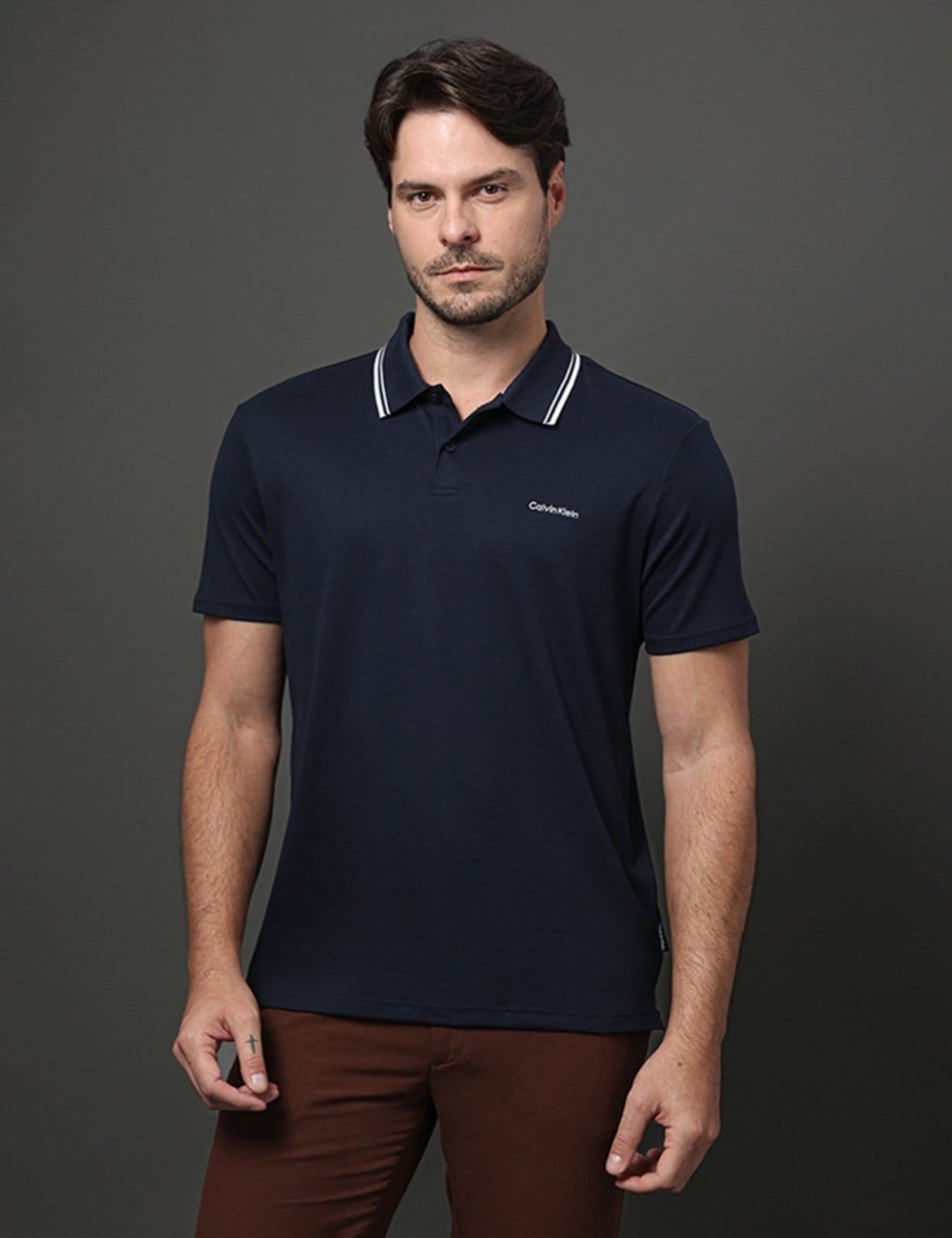 Vista principal Polo Masculina Liquid Touch Calvin Klein - Marinho Calvin Klein Jeans azul marinho