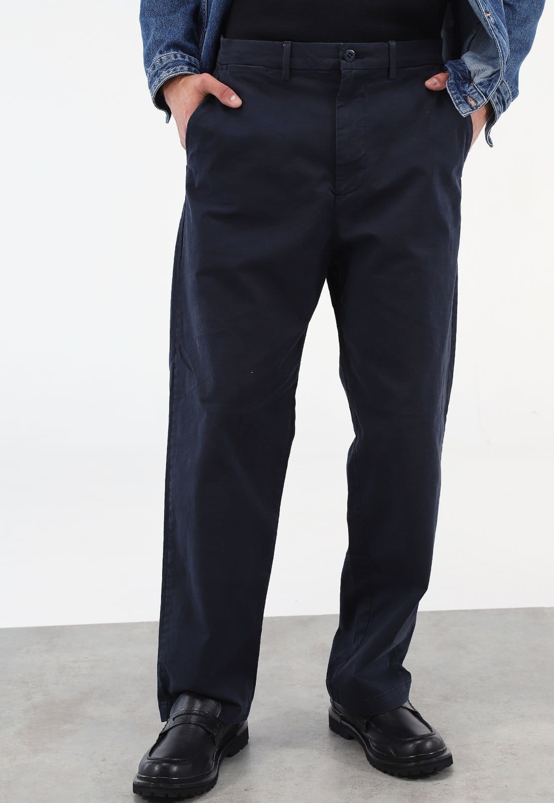 Calça Sarja GAP Reta Lisa Azul-Marinho