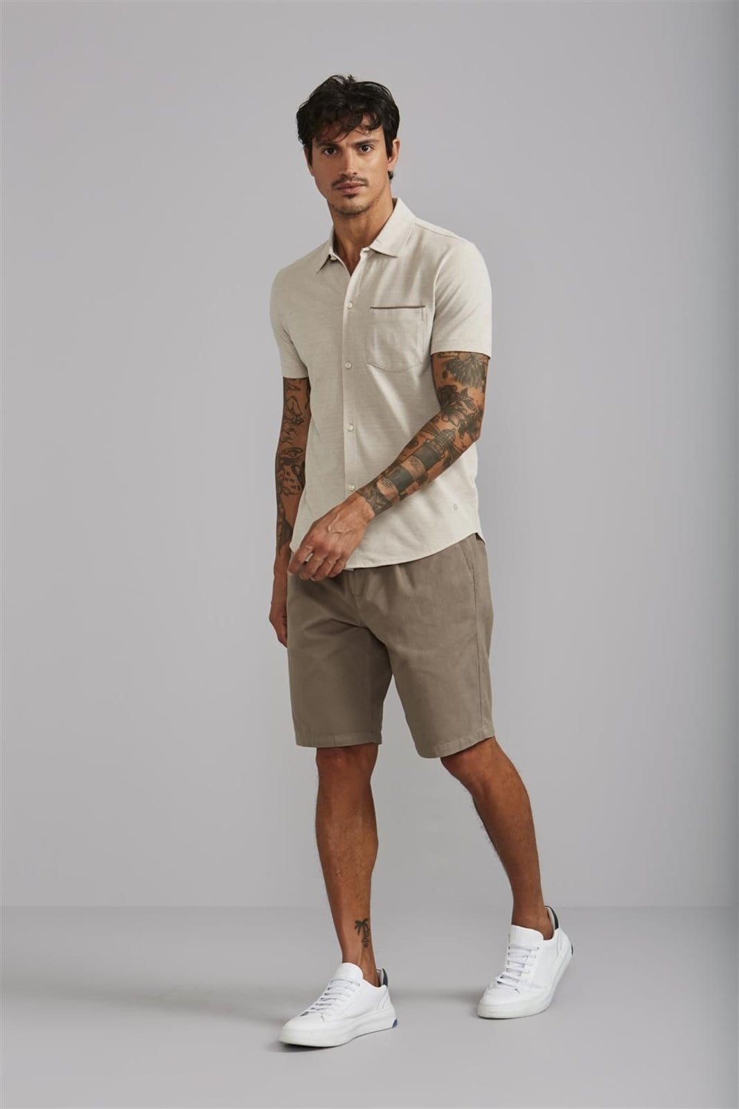 Vista 2 Camisa Manga Curta com Bolso Piquet Slim Fit HIGHSTIL marrom