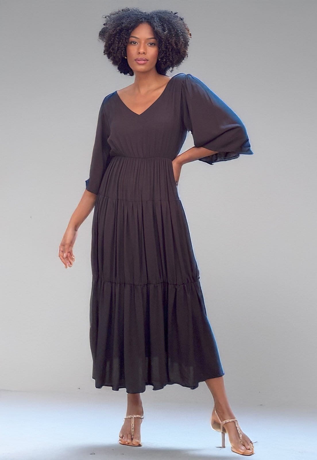 Vista 2 Vestido Longo Cabanefree Plano com manga Cabanafree preto