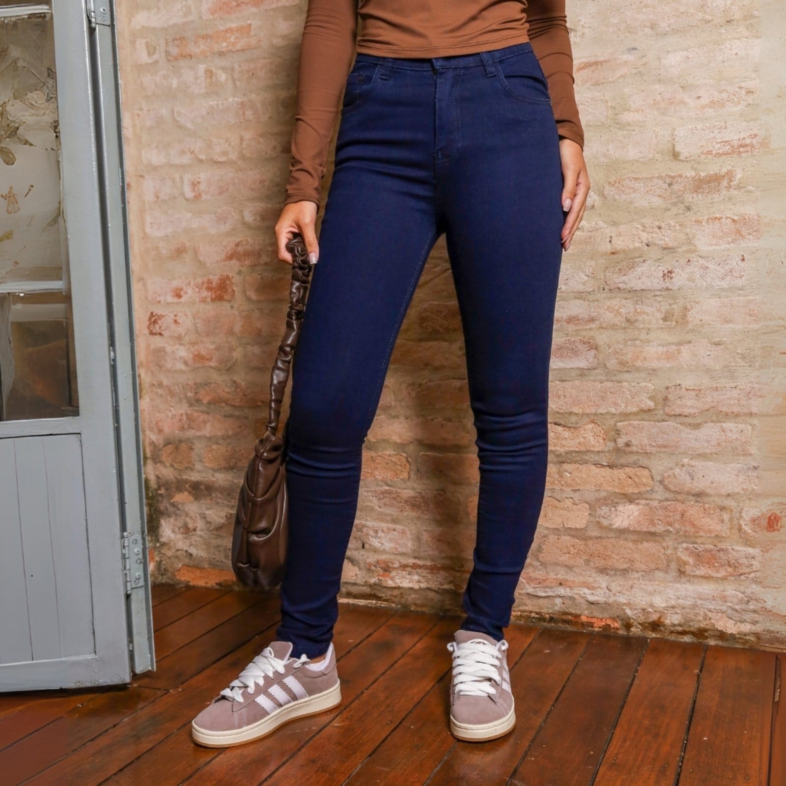 Vista principal Calça Jeans Skinny Dark Feminino Revanche Acerúncia Revanche unico