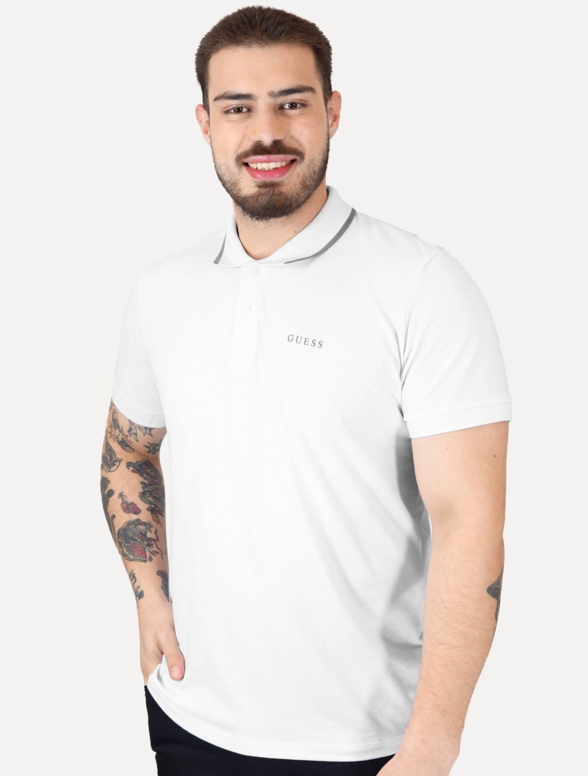 Vista principal Polo Guess Masculina Piquet Silk Linear Friso Branca Aeropostale branco