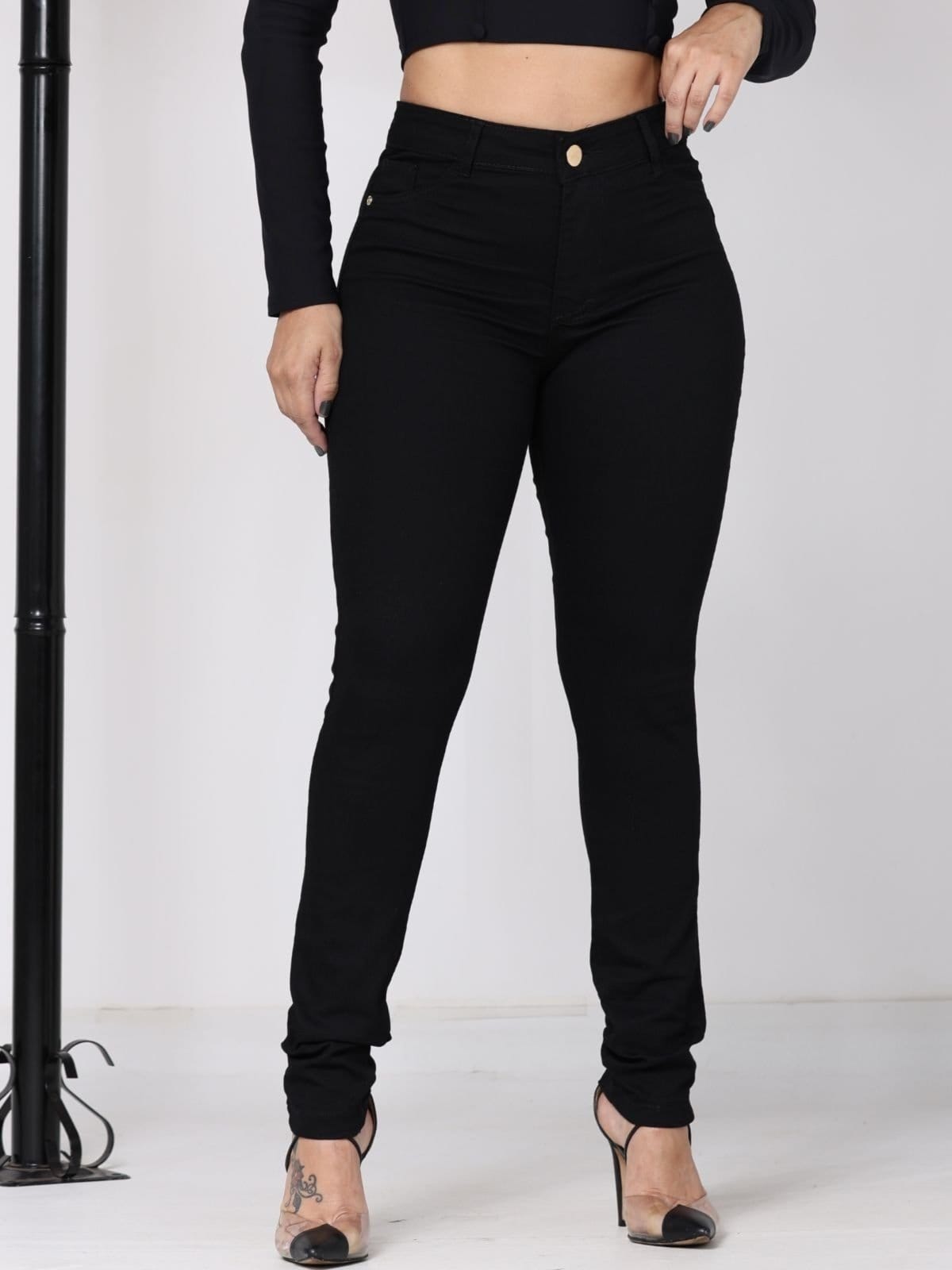 Vista principal Calça Donna De Paula Skinny Preta Feminina Jeans Com Elastano Cintura Alta Donna de Paula preto