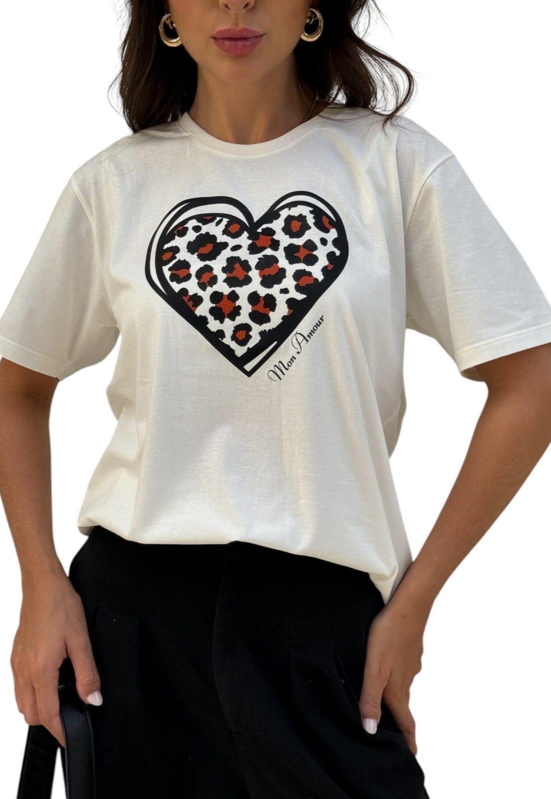 Vista 2 Camiseta Cianita Off Estampa Caração Animal Print Cianitas off-white