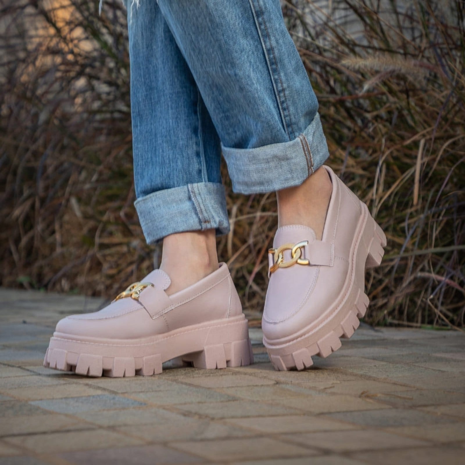 Mocassim Tratorado Feminino Oxford Plataforma Com Metal Blogueira Leve GuGi 403-GG - Rosê