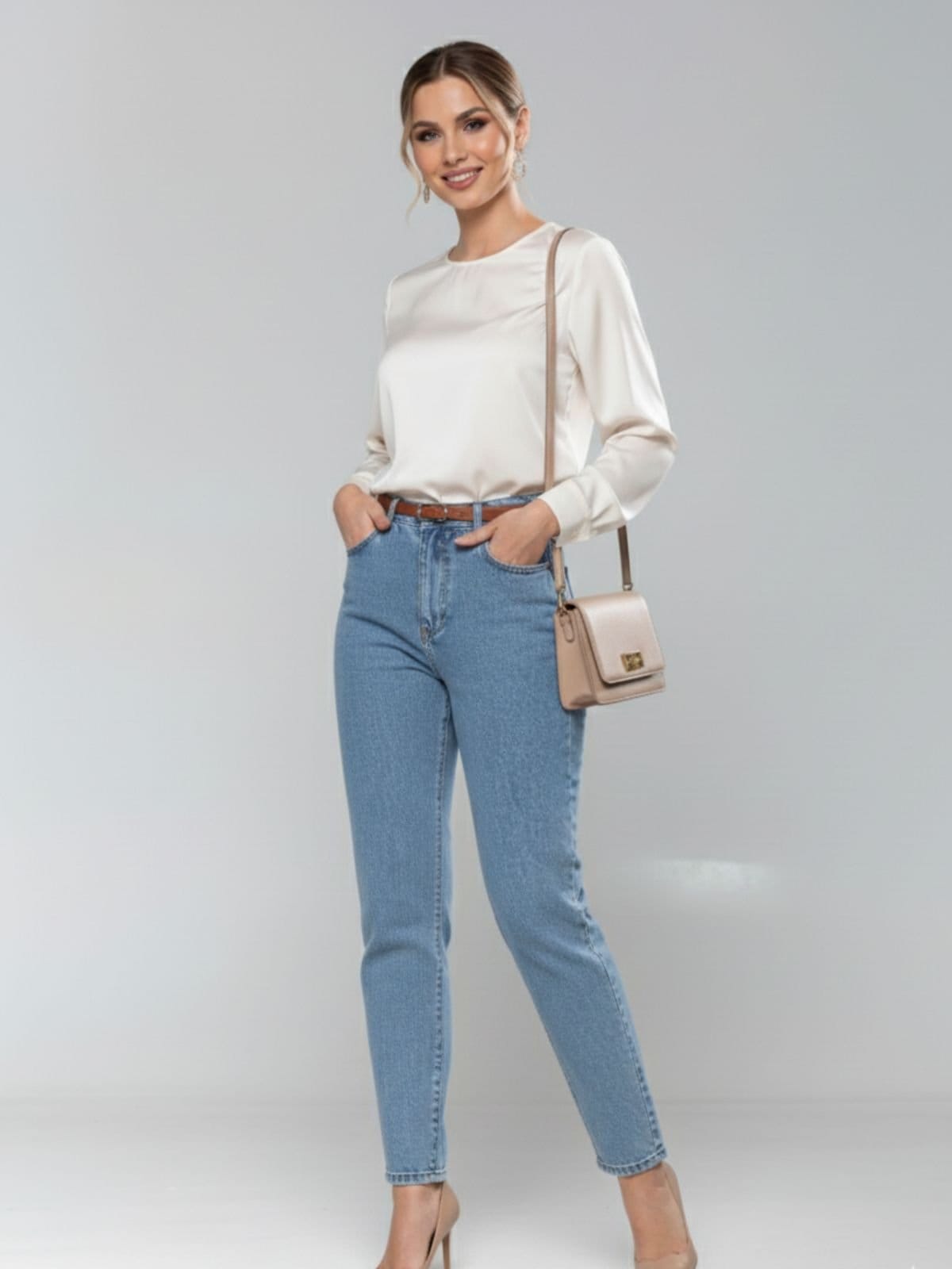 Calça Jeans Feminina Mom Alpha Street Wear Cintura Alta Delicada Dia a Dia Clara