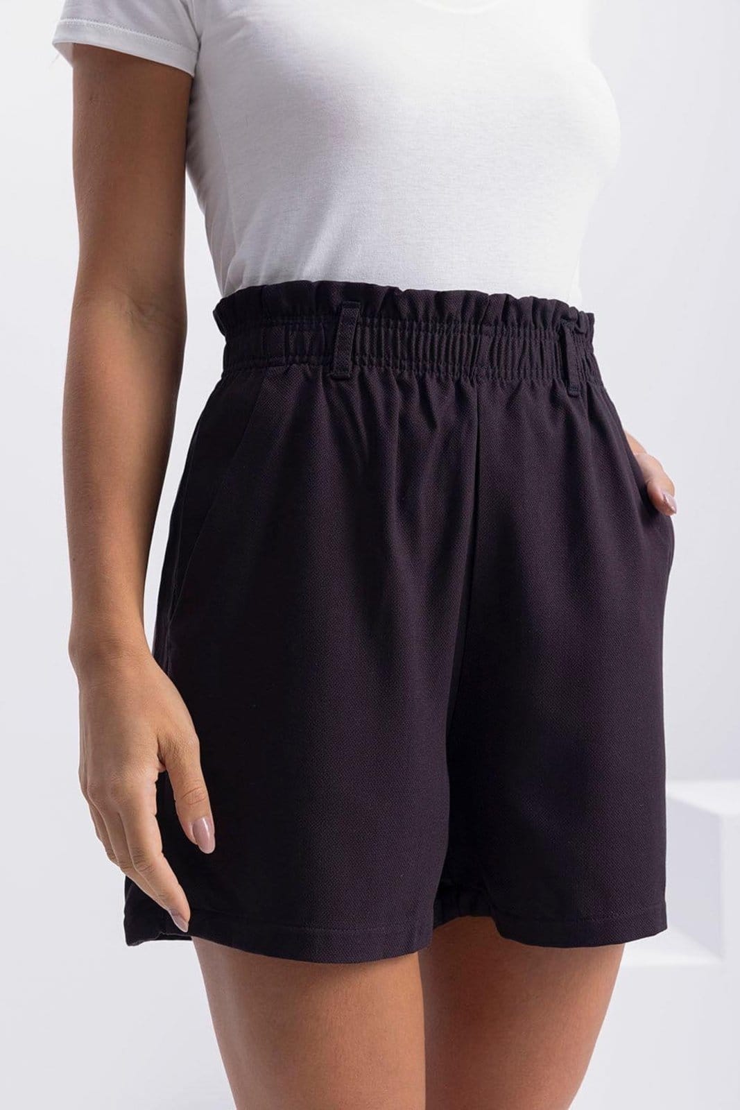 Shorts Feminino Em Viscose Essendi