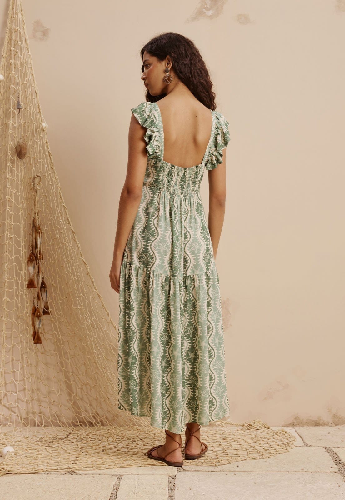 Vista 2 Vestido Midi Detalhe Estrela do Mar Estampado Rio CaCay verde