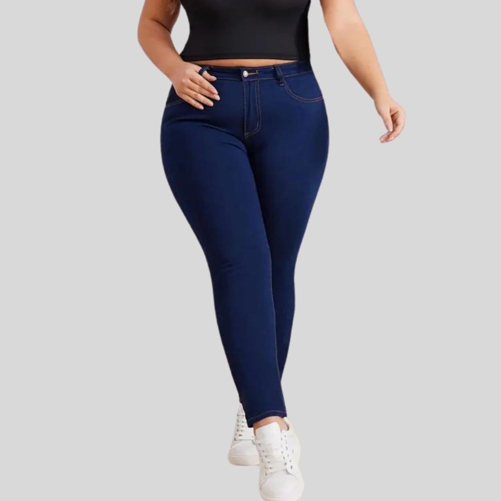 Vista principal Calça Jeans Plus Size Feminina Skinny Com Elastano e Empina Bumbum Lavagem Escura TEX JEANS azul marinho