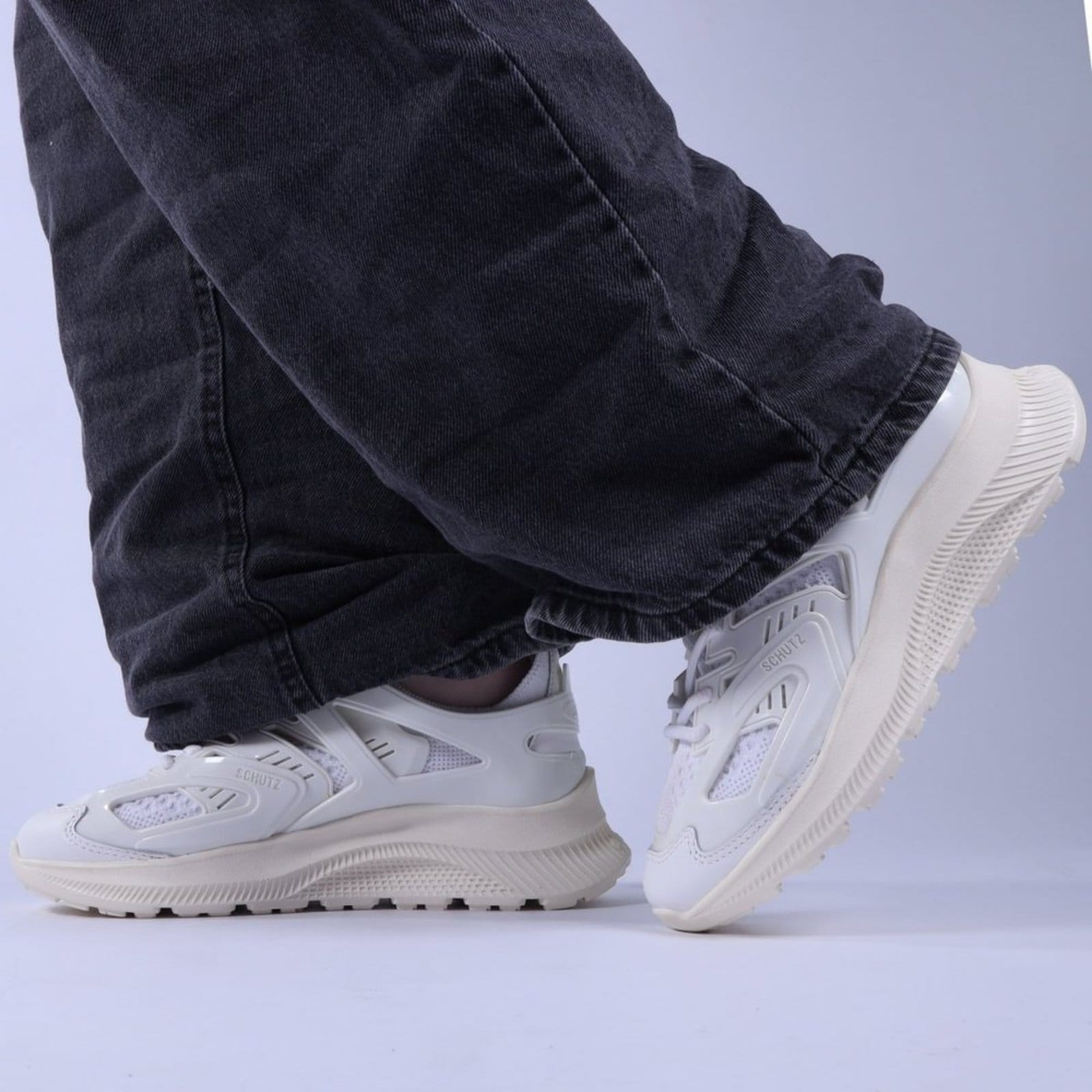 Vista 2 Tênis Feminino Schutz S225060004 Schutz Schutz branco