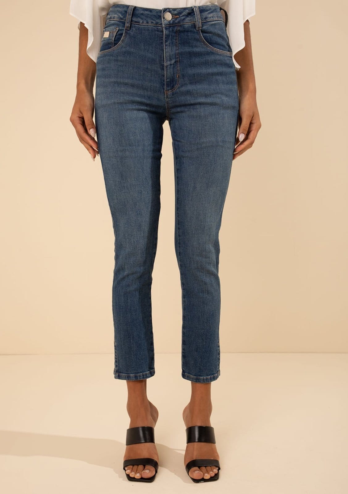 Vista 2 Calça Morena Rosa Cigarrete Alta Azul Morena Rosa azul rosa