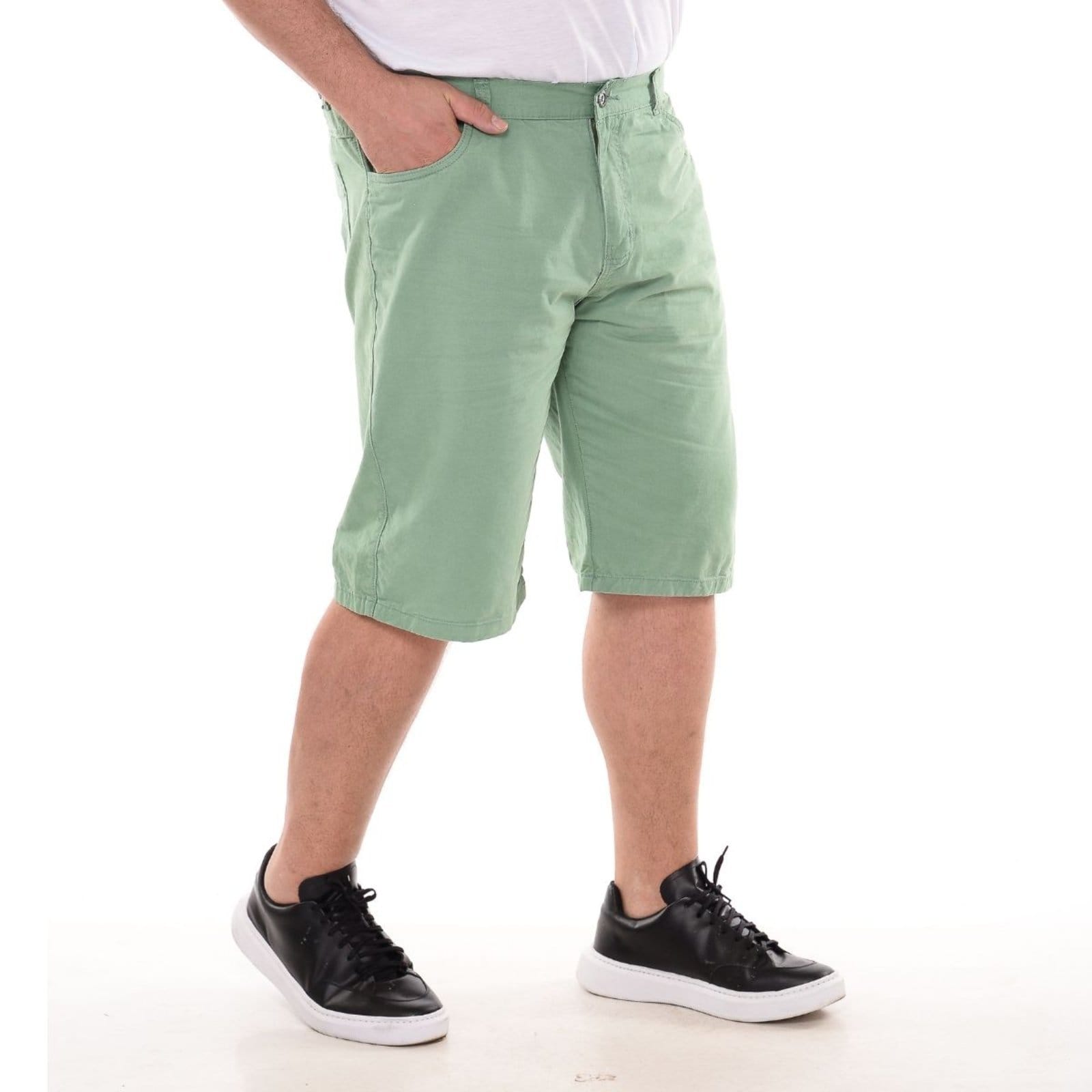 Vista principal Bermuda Plus Size Masculina Jeans Loka Sarja Jeans Loka verde oliva