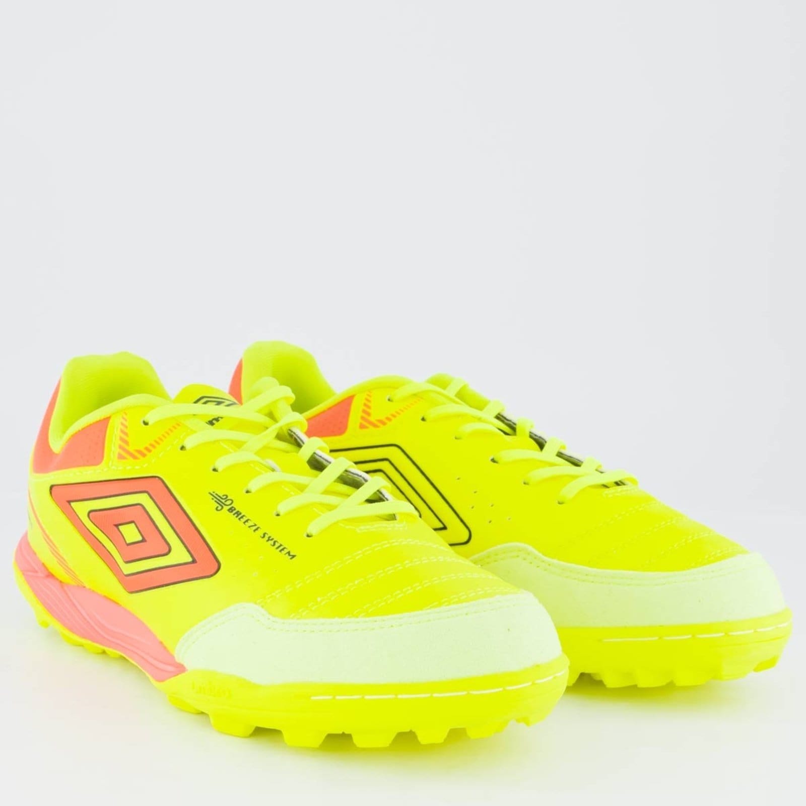 Vista 2 Chuteira Umbro X-Comfort Society Amarela Neon e Coral Umbro amarelo neon