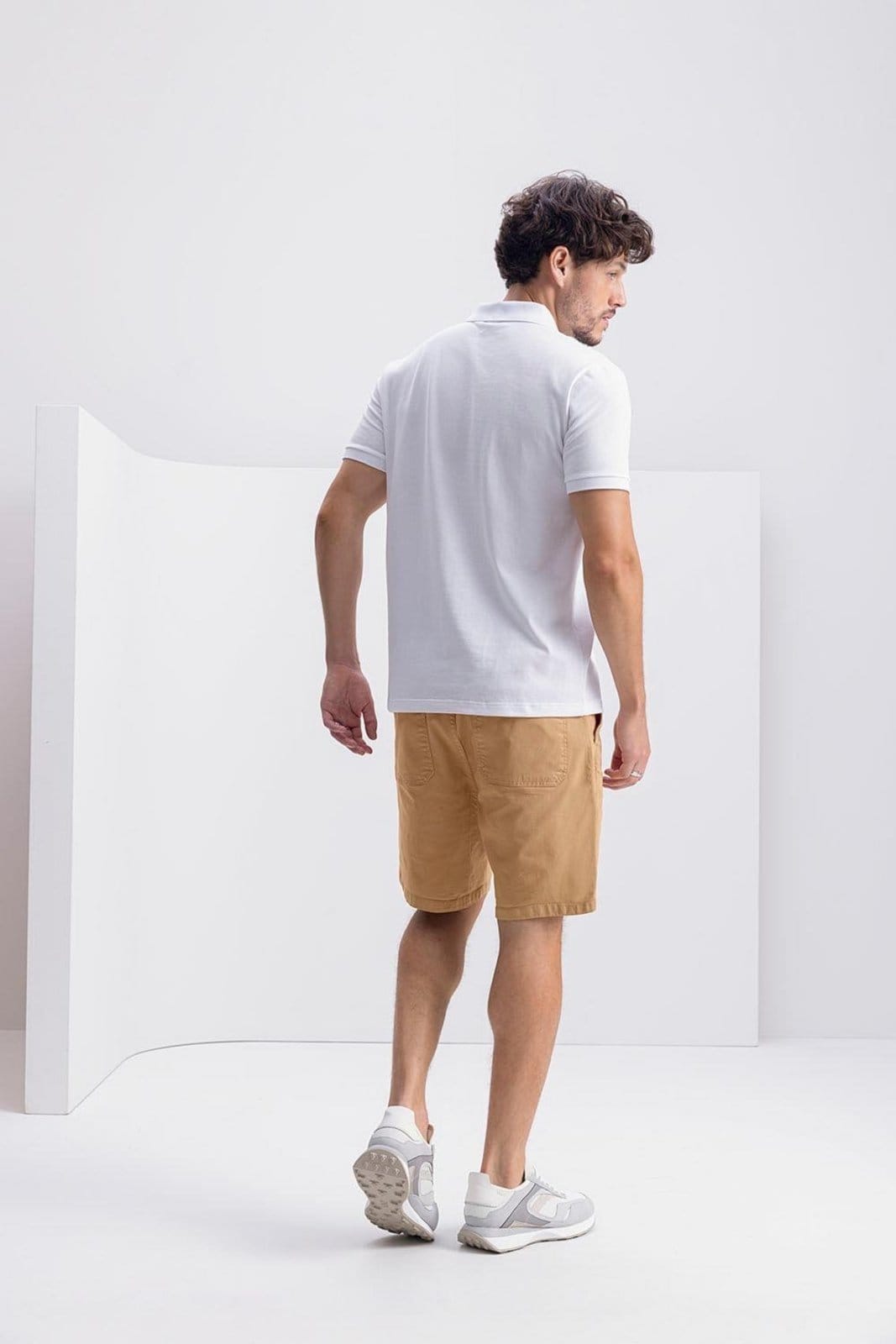 Vista 2 Camisa Polo Masculina Em Piquet Comfort Essendi Essendi branco