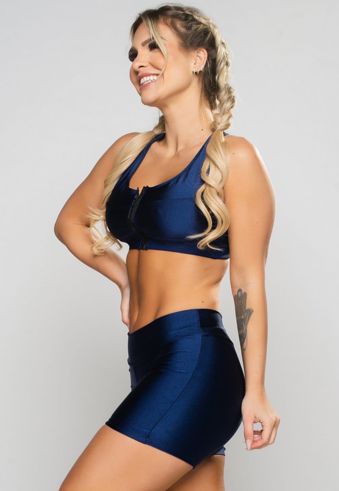 Vista 2 Short MVB Modas Poliamida Brilhosa Feminino Cintura Alta Mvb Modas azul/azul marinho azul