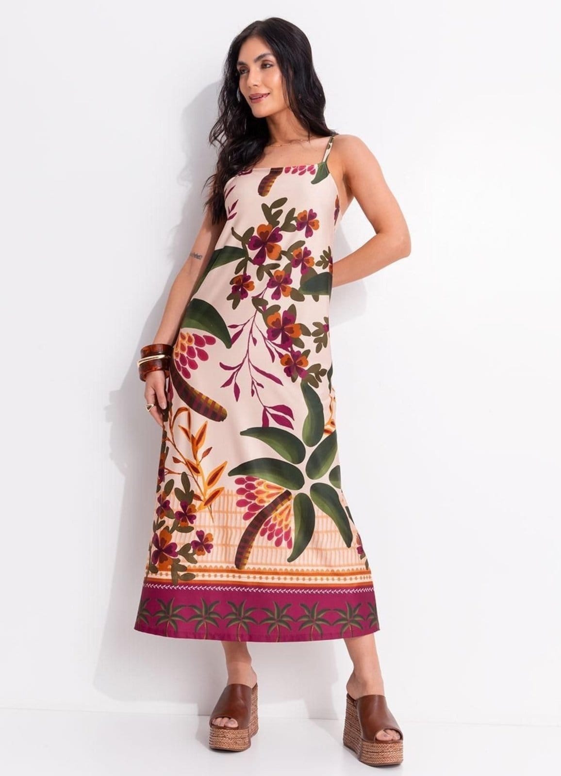 Vista principal Vestido Em Malha Fria Quintess Barrado Tropical Quintess verde