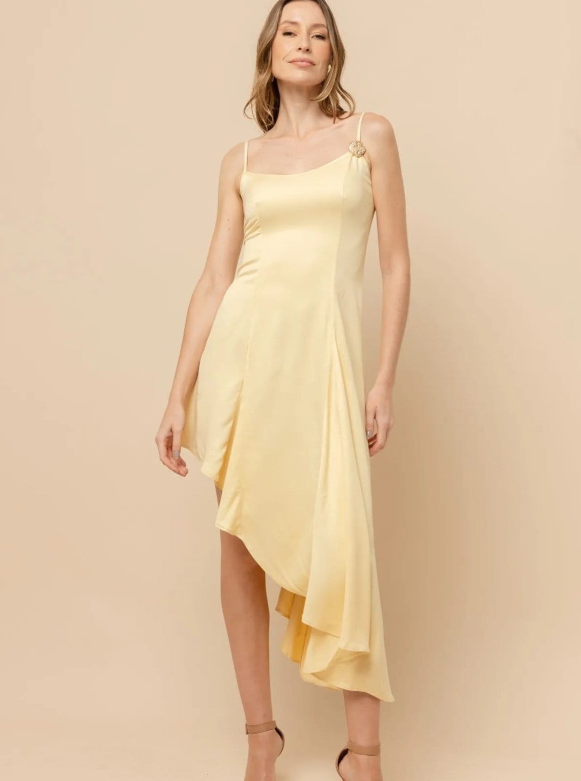 Vestido Midi Corte Diagonal Isis Super Charmoso Candy