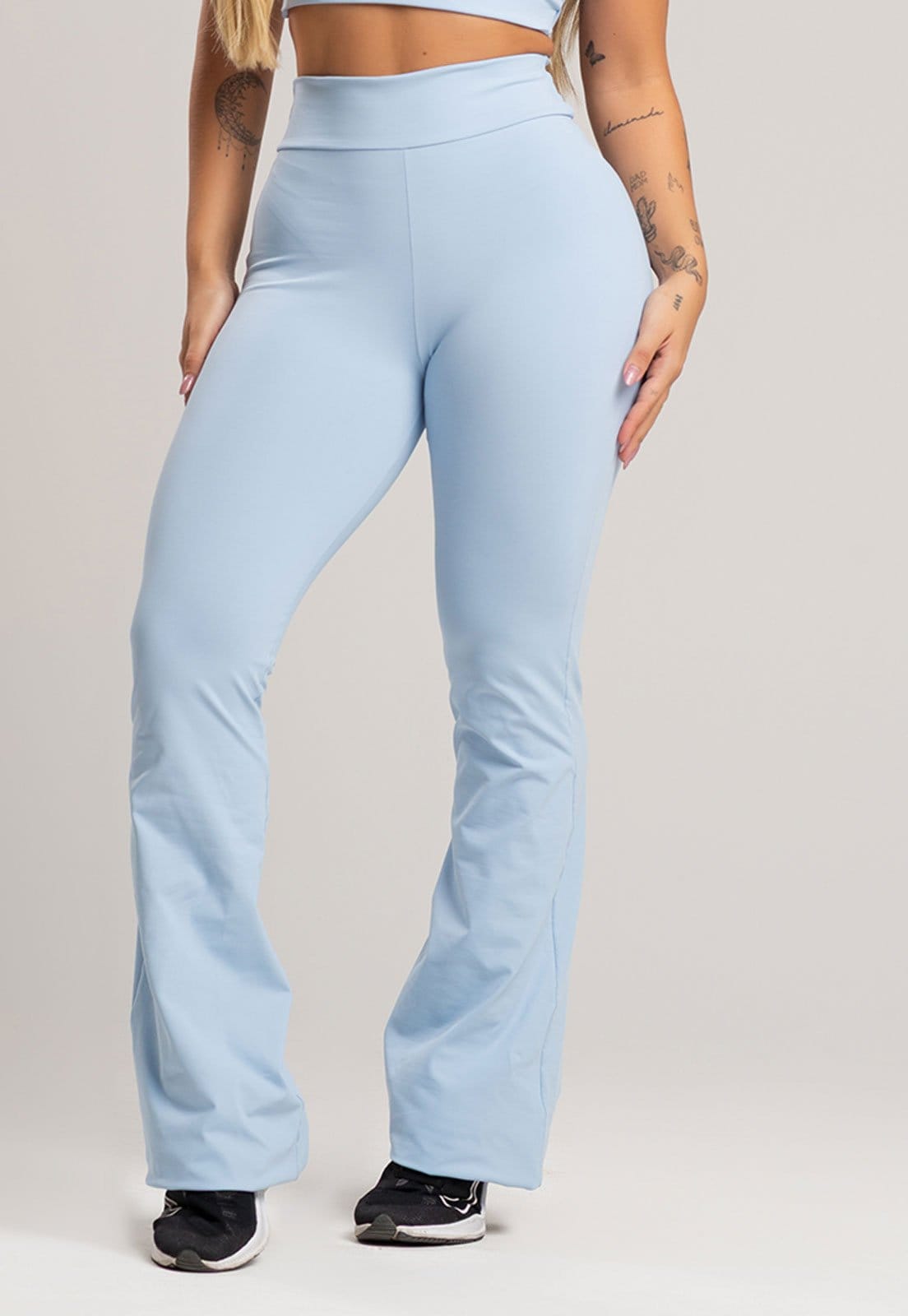 Vista 2 Calça Pantalona Flare MVB Modas Poliamida Céu Mvb Modas azul