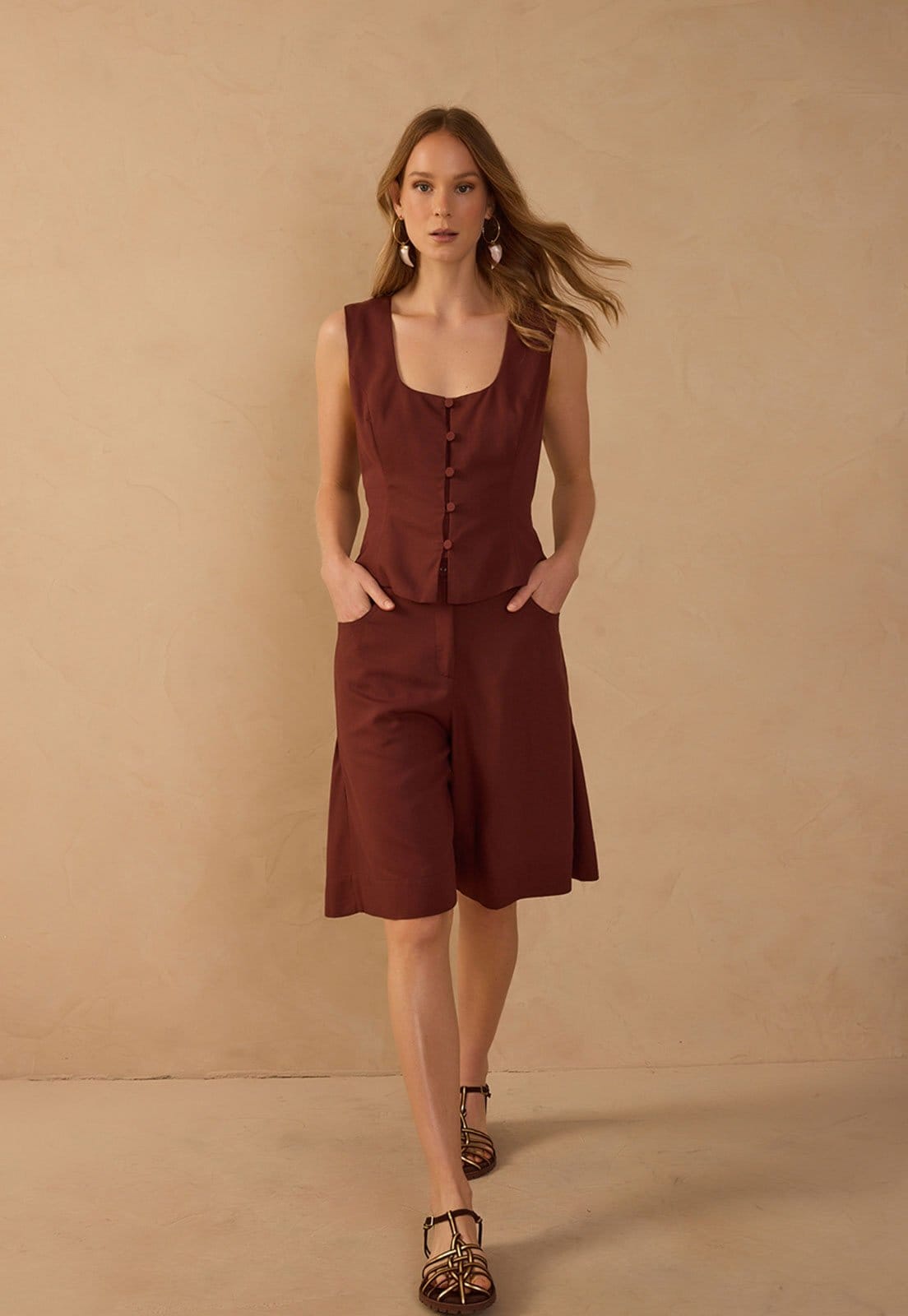 Vista 2 Bermuda Feminina Dress To Alfaiataria Dress to vinho