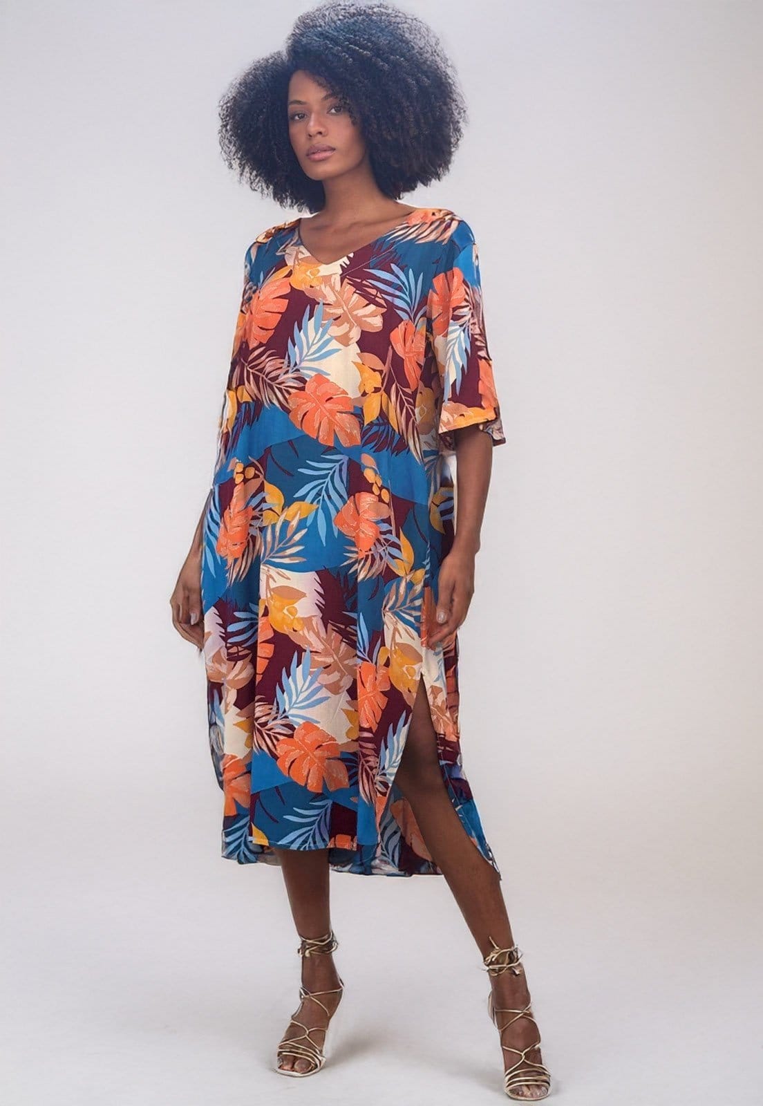 Vista 2 Vestido Midi Amazonia Vital Abapã Plano com Bolso Estampa Aurora Profunda Amazonia Vital amarelo/bordô/estampado/laranja