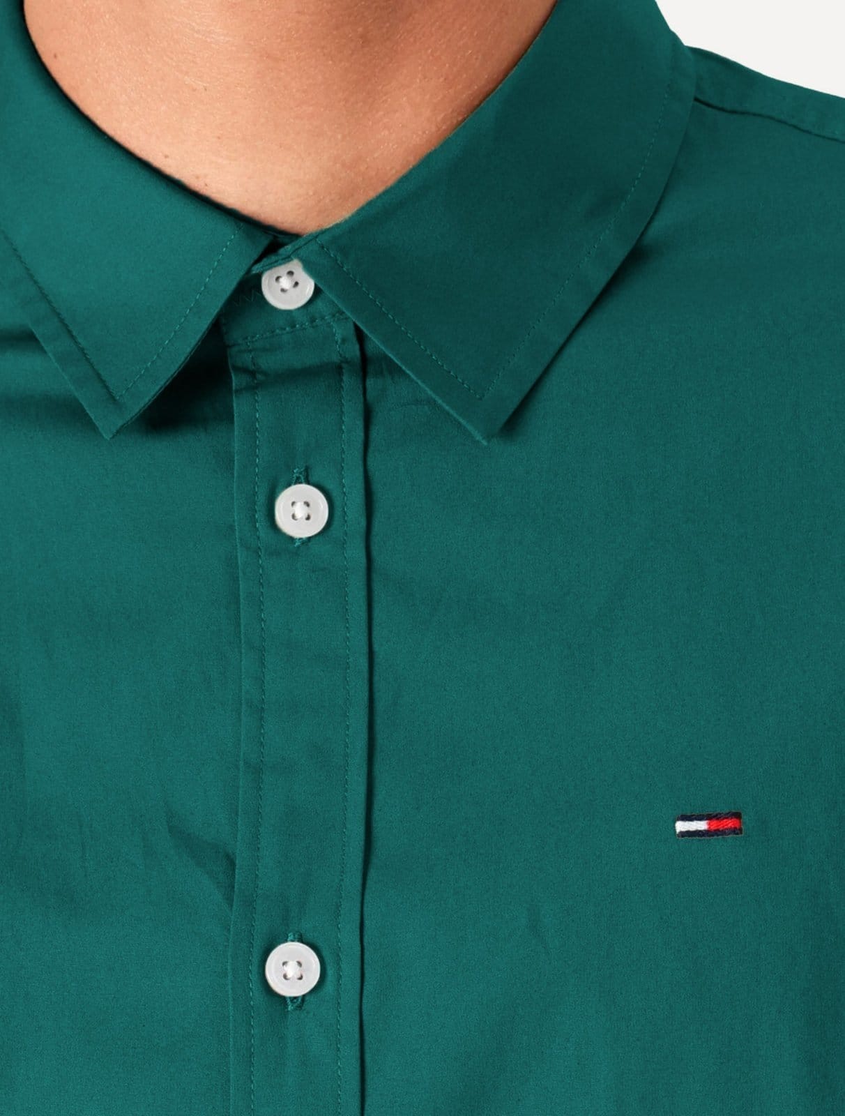 Vista 2 Camisa Tommy Jeans Masculina Slim Original Stretch Escuro Tommy Jeans verde