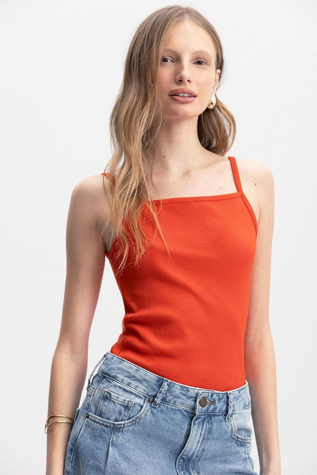 Vista 2 Blusa Feminina Regata Canelada Essendi édio Essendi laranja