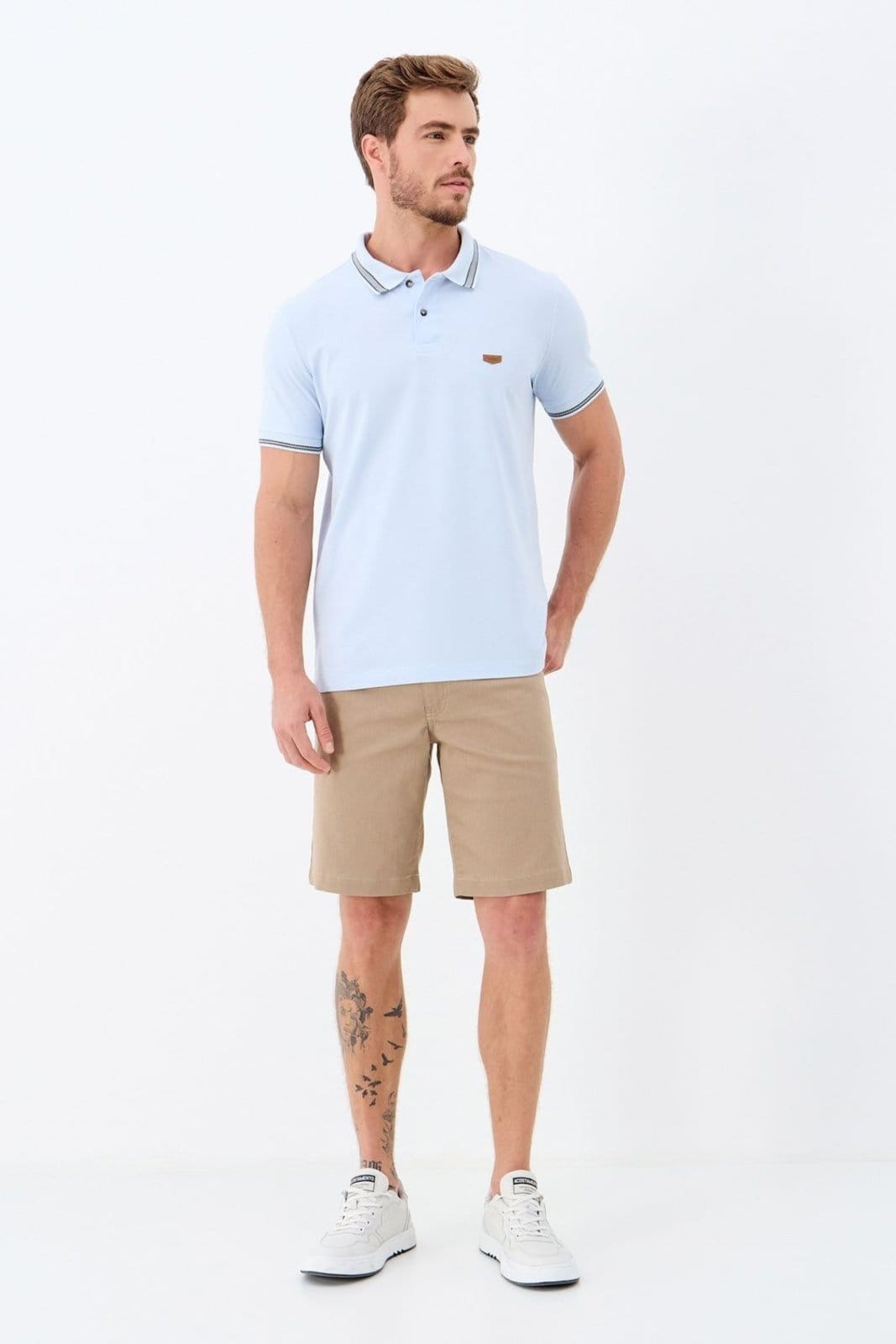 Polo Gola Trabalhada Masculina Acostamento