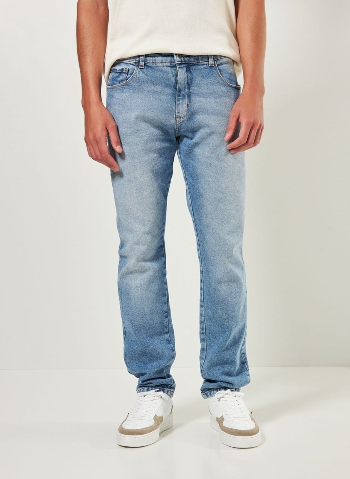 Vista 2 Calça Slim Em Claro Youcom jeans