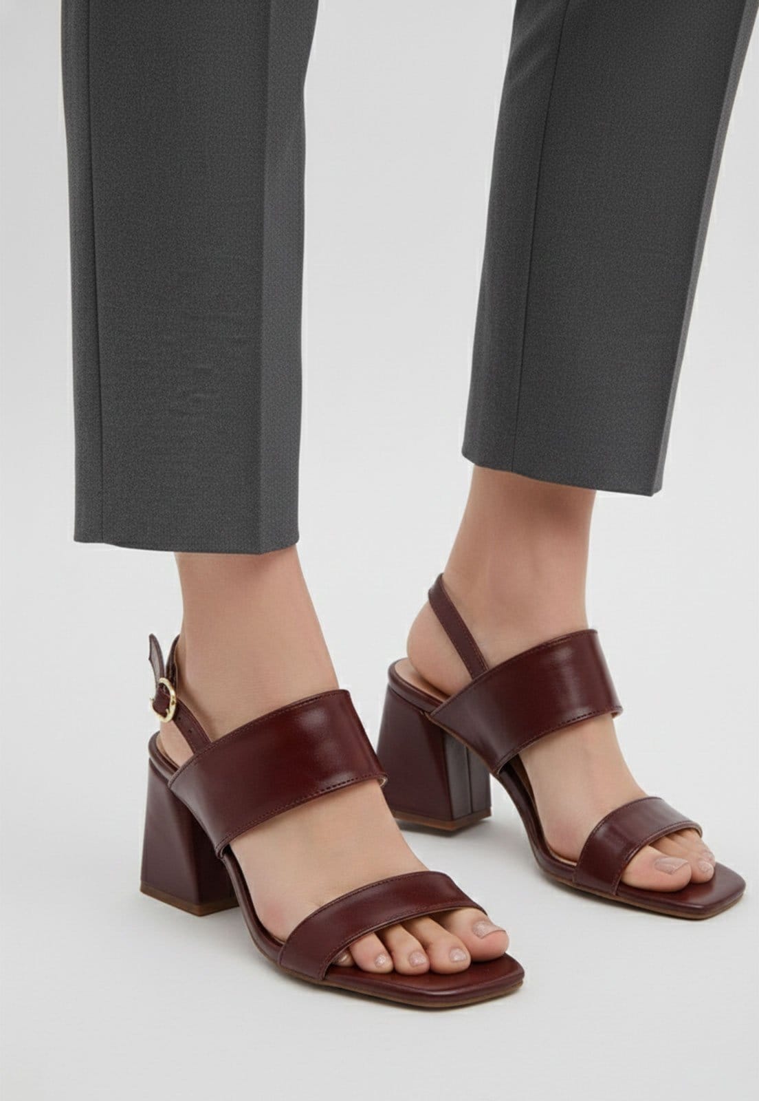 Vista 2 Sandália Salto Geométrico Feminina Atalia Shoes Madrid Marsala Tiras Retas Slingback Tendência 2026 Atalia Shoes vermelho/vinho