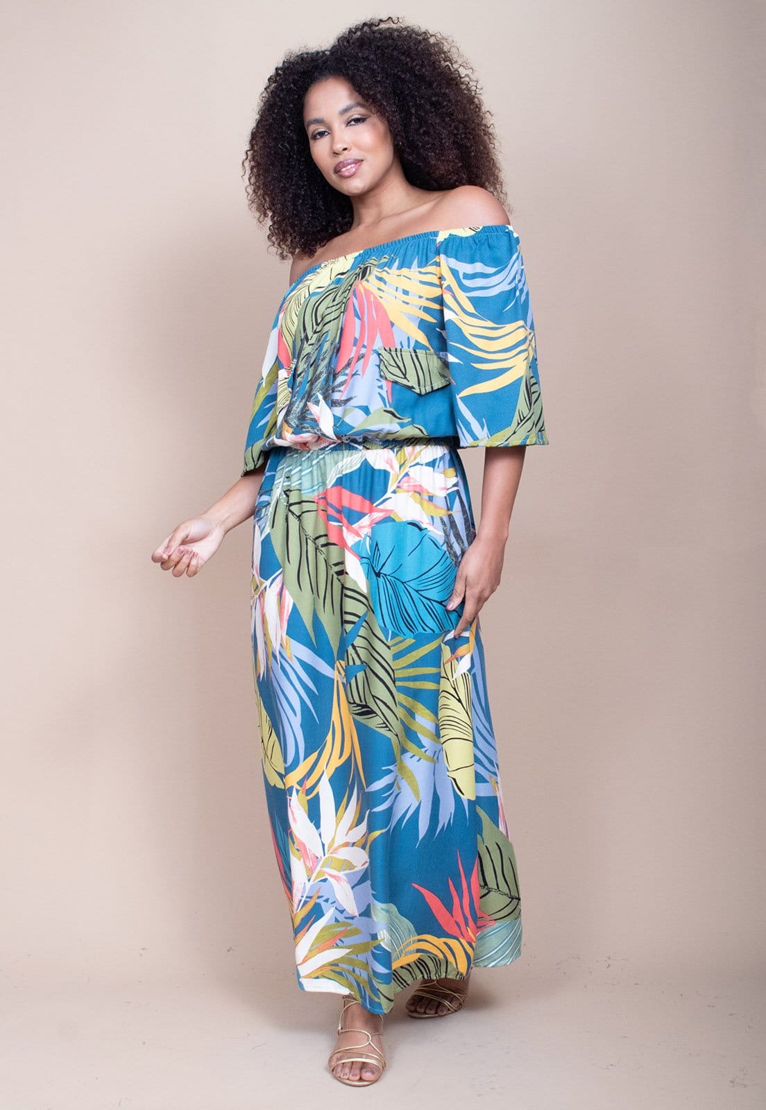 Vista 2 Vestido Midi Cabanafree Ciganinha Viscose com Lapela Estampa Brisa Botanica Cabanafree azul/estampado/rosa/verde