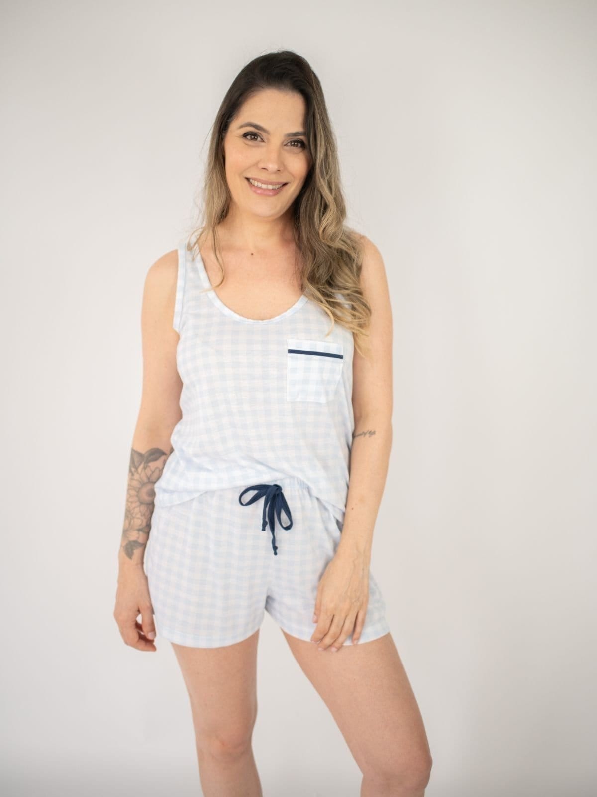 Vista principal Pijama Feminino Regata Poliviscose Bruna- Xadrez Piante azul/branco azul