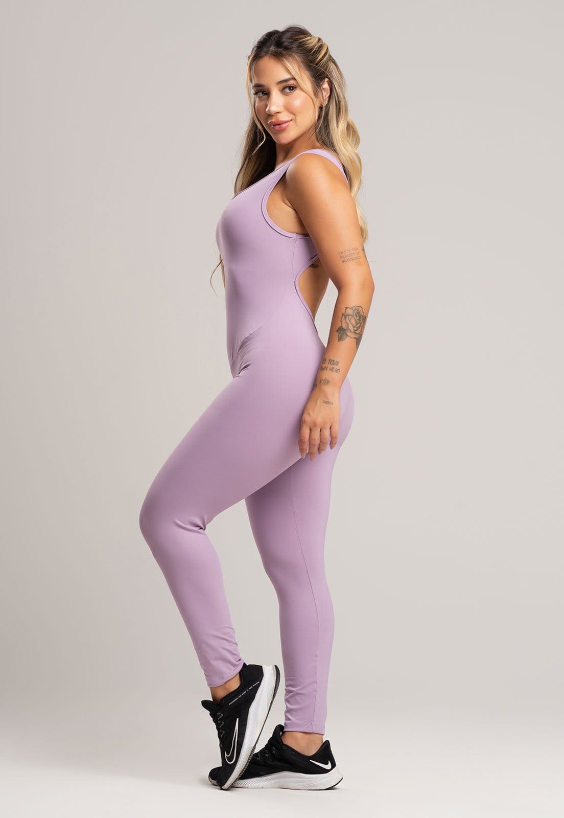 Vista 2 Macacão Fitness MVB Modas Longo Feminino Suplex Academia Poliamida Lavanda Mvb Modas lilás lavanda