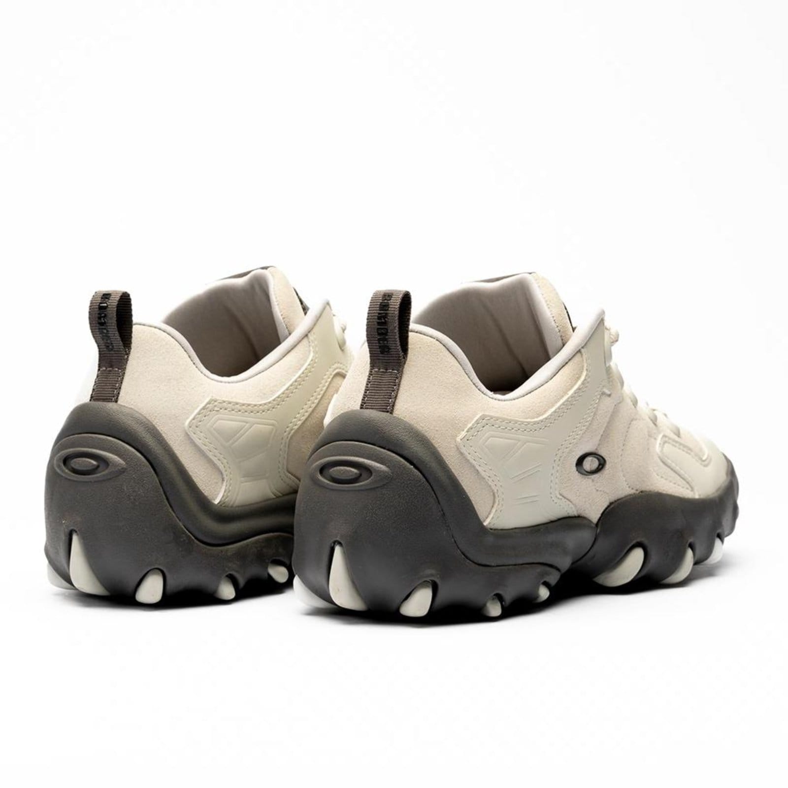 Vista 2 Tênis Oakley Teeth Bomb WT25 Masculino Mystic Blue Oakley branco blue