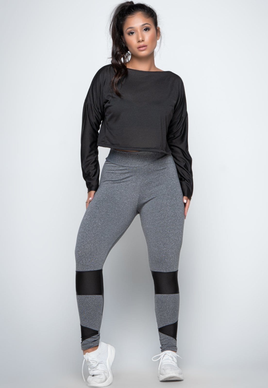 Conjunto Fitness Bravaa Store Feminino Academia Cropped de Tela e Calça Legging Cintura Alta Preta Detalhe em Tela 269
