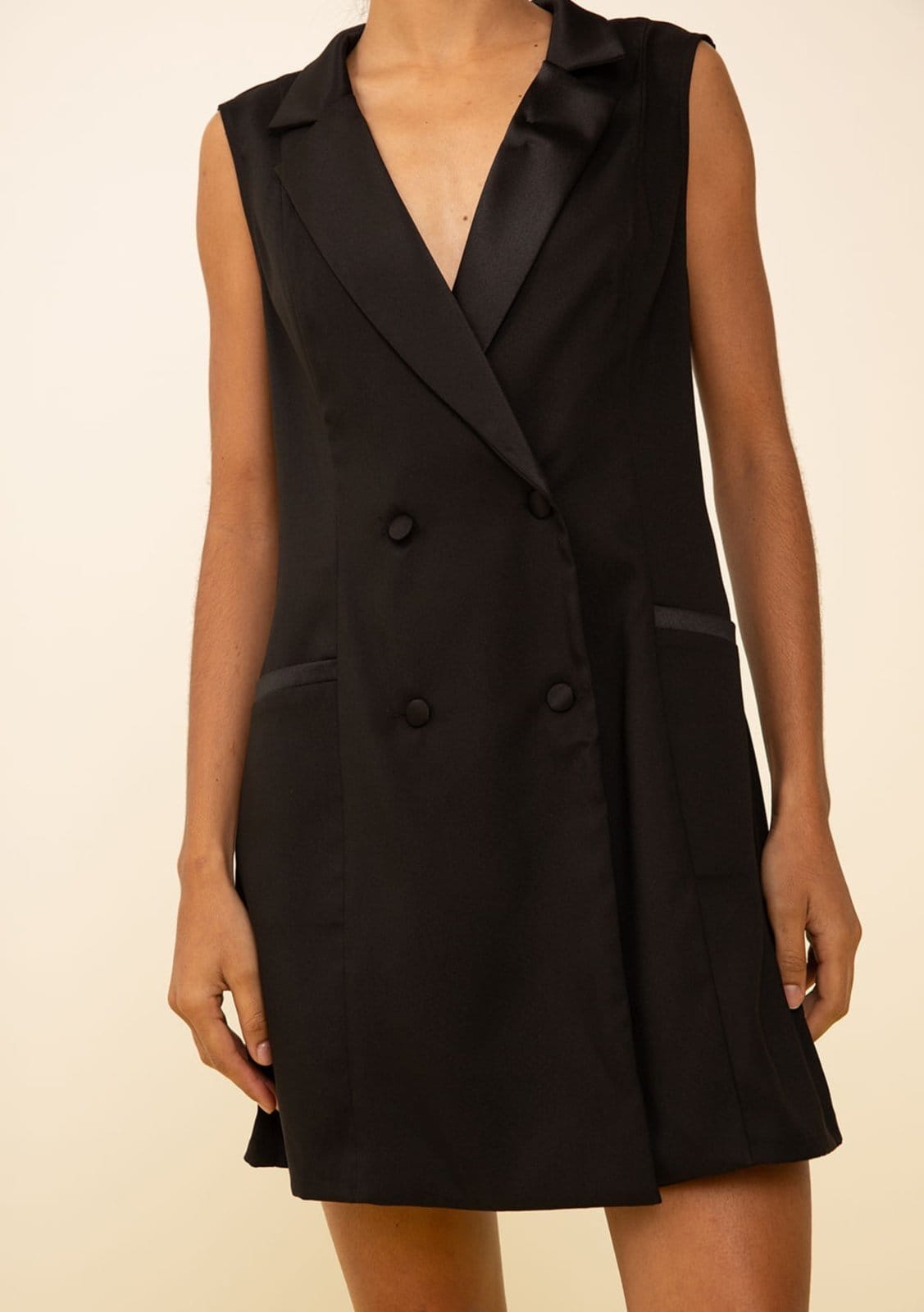 Vista 2 Macacão Zinco Ajustado Decote V Sem Manga Curto Zinco marrom