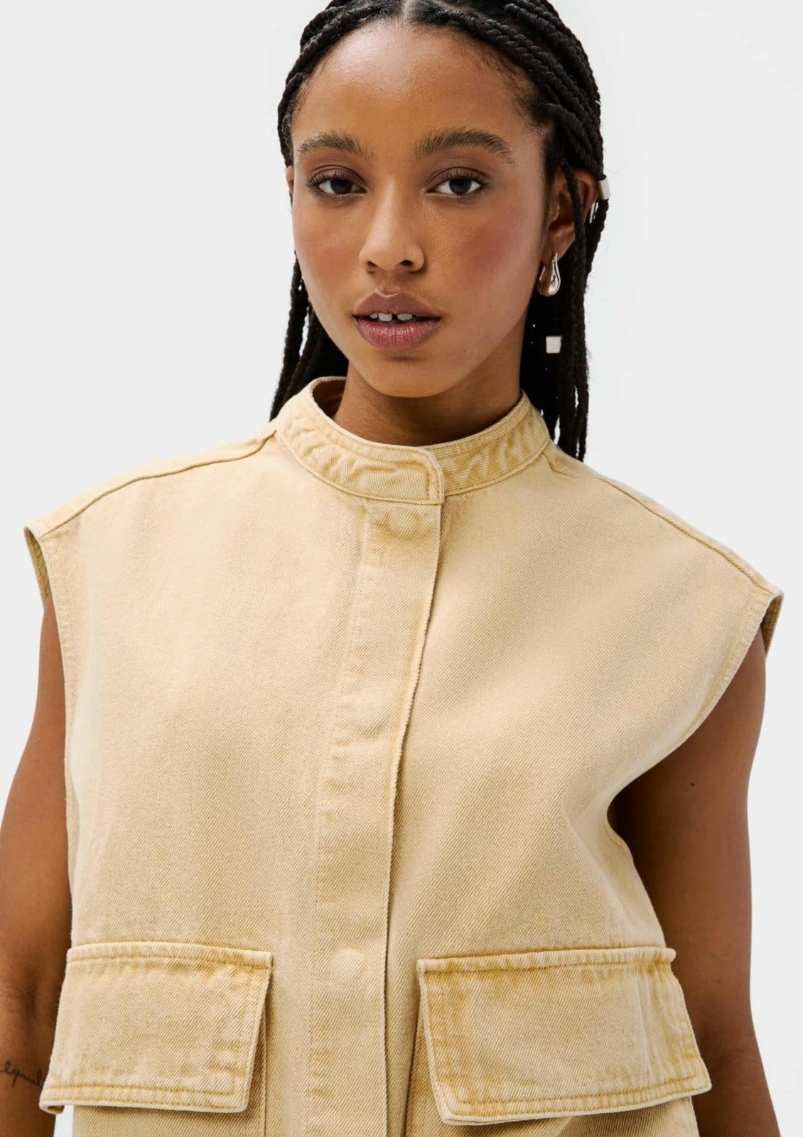 Vista 2 Colete Feminino De Sarja Hering bege