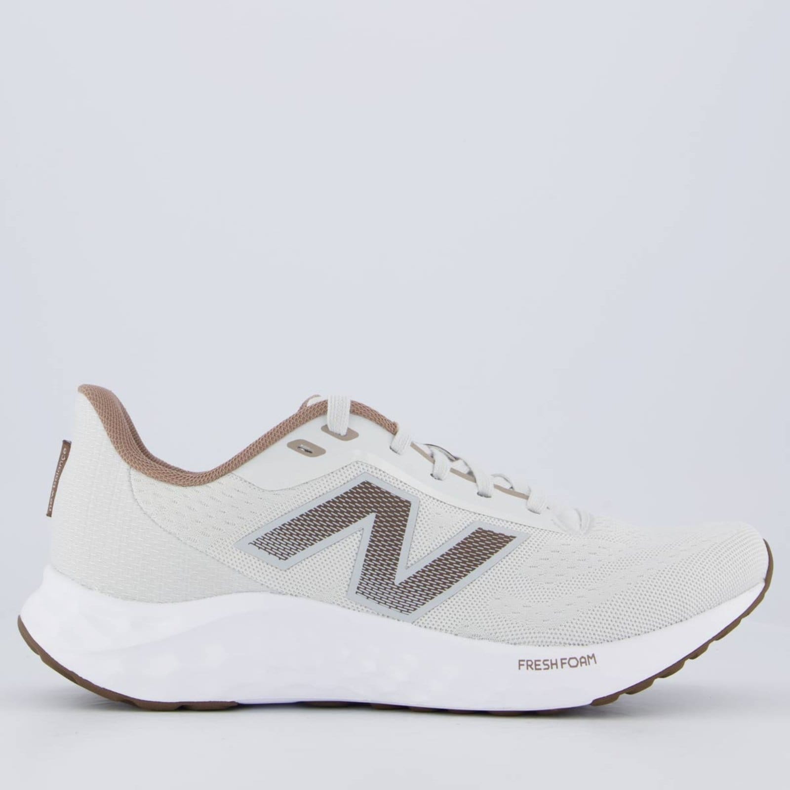Tênis New Balance Fresh Foam Arishi V4 e Marrom