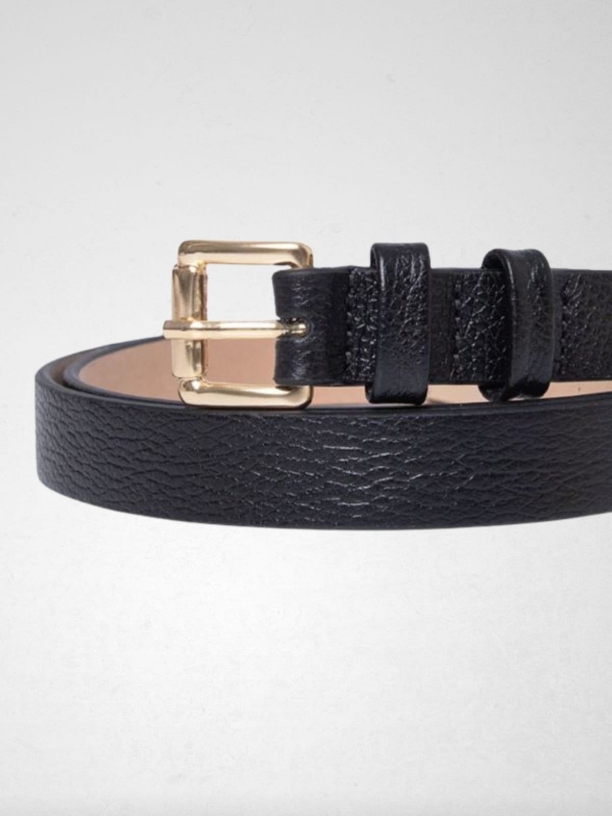 Vista 2 Cinto Via Lessa Petrini Fivela Dourada em Couro Via Lessa preto