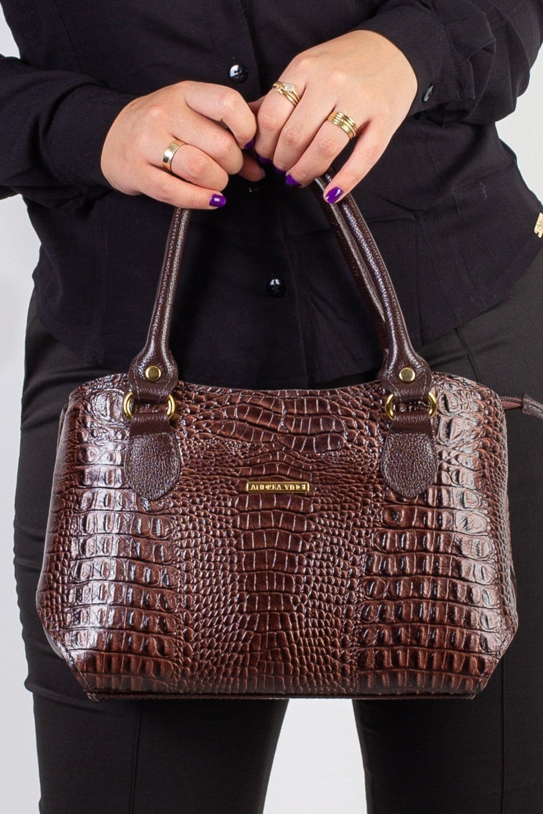 Bolsa Andrea Vinci Estruturada De Couro Croco Monique